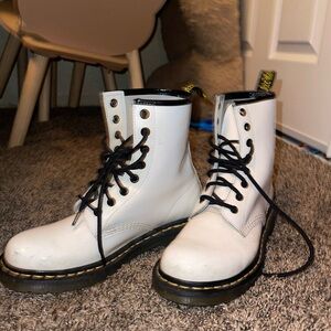 White Doc Martens that were only worn a few times. They are a size 7.